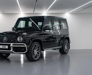 Frontansicht eines Mietwagens Mercedes-Benz G63 in Dubai, VAE ✓ Auto Nr.6743. ✓ Automatisch TM ✓ 0 Bewertungen.