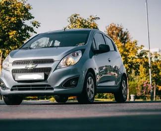 Frontansicht eines Mietwagens Chevrolet Spark in Taschkent, Usbekistan ✓ Auto Nr.6831. ✓ Automatisch TM ✓ 0 Bewertungen.