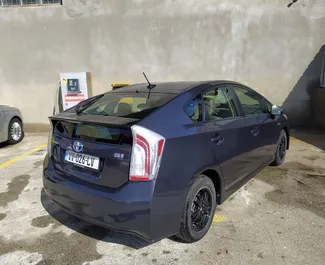 Mietwagen Toyota Prius 2012 in Georgien, mit Hybride-Kraftstoff und 170 PS ➤ Ab 115 GEL pro Tag.