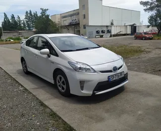 Mietwagen Toyota Prius 2012 in Georgien, mit Benzin-Kraftstoff und 170 PS ➤ Ab 115 GEL pro Tag.