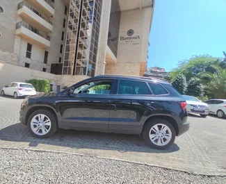 Mietwagen Skoda Karoq 2018 in Montenegro, mit Diesel-Kraftstoff und 115 PS ➤ Ab 66 EUR pro Tag.