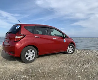 Vermietung Nissan Note. Wirtschaft, Komfort Fahrzeug zur Miete auf Zypern ✓ Kaution Keine Kaution ✓ Versicherungsoptionen KFZ-HV, TKV, VKV Plus, Insassen, Diebstahlschutz, Junge.