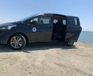 Autovermietung Toyota Sienta Nr.6804 Automatisch in Larnaca, ausgestattet mit einem 1,5L Motor ➤ Von Maxim auf Zypern.