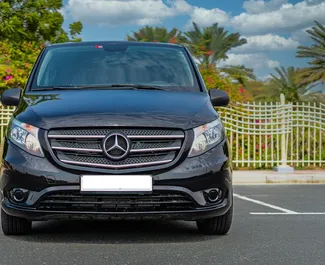 Mietwagen Mercedes-Benz Vito 2019 in VAE, mit Benzin-Kraftstoff und 180 PS ➤ Ab 370 AED pro Tag.