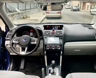 Benzin 2,5L Motor von Subaru Forester 2016 zur Miete in Tiflis.