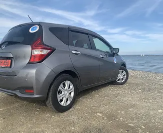 Vermietung Nissan Note. Wirtschaft, Komfort Fahrzeug zur Miete auf Zypern ✓ Kaution Keine Kaution ✓ Versicherungsoptionen KFZ-HV, TKV, VKV Plus, Insassen, Diebstahlschutz, Junge.