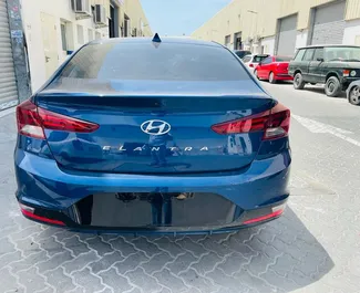 Benzin 1,6L Motor von Hyundai Elantra 2019 zur Miete in Dubai.