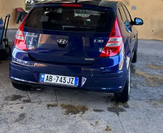 Autovermietung Hyundai i30 Nr.7298 Schaltgetriebe in Durres, ausgestattet mit einem 1,6L Motor ➤ Von Krisi in Albanien.