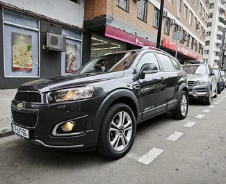 Frontansicht eines Mietwagens Chevrolet Captiva in Tiflis, Georgien ✓ Auto Nr.7266. ✓ Automatisch TM ✓ 0 Bewertungen.