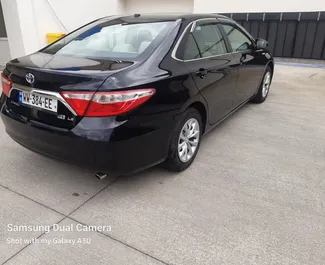 Vermietung Toyota Camry. Komfort, Premium Fahrzeug zur Miete in Georgien ✓ Kaution Keine Kaution ✓ Versicherungsoptionen KFZ-HV, TKV, VKV Komplett, Insassen, Diebstahlschutz.