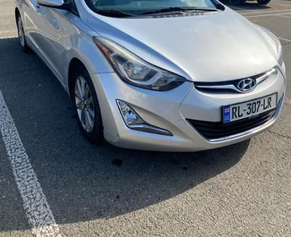 Mietwagen Hyundai Elantra 2015 in Georgien, mit Benzin-Kraftstoff und 170 PS ➤ Ab 109 GEL pro Tag.