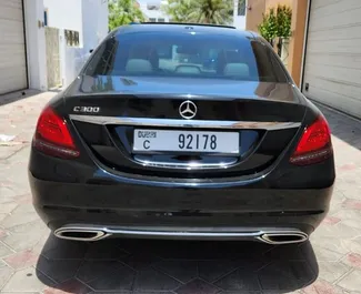 Mercedes-Benz C-Class 2021 zur Miete verfügbar in Dubai, mit Kilometerbegrenzung 250 km/Tag.