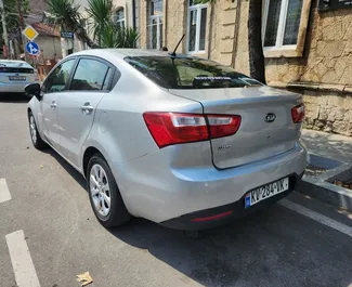 Autovermietung Kia Rio Nr.7206 Schaltgetriebe in Kutaisi, ausgestattet mit einem 1,6L Motor ➤ Von Ashkan in Georgien.