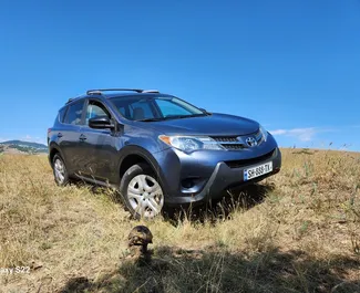 Frontansicht eines Mietwagens Toyota Rav4 in Tiflis, Georgien ✓ Auto Nr.7355. ✓ Automatisch TM ✓ 0 Bewertungen.