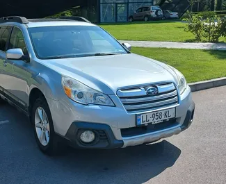 Frontansicht eines Mietwagens Subaru Outback in Tiflis, Georgien ✓ Auto Nr.7391. ✓ Automatisch TM ✓ 0 Bewertungen.