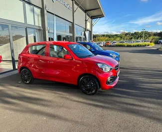 Frontansicht eines Mietwagens Suzuki Celerio auf Mauritius Flughafen, Mauritius ✓ Auto Nr.7375. ✓ Automatisch TM ✓ 0 Bewertungen.