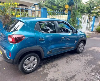 Autovermietung Renault KWID Nr.7365 Automatisch auf Mauritius Flughafen, ausgestattet mit einem 1,0L Motor ➤ Von Jaabir auf Mauritius.