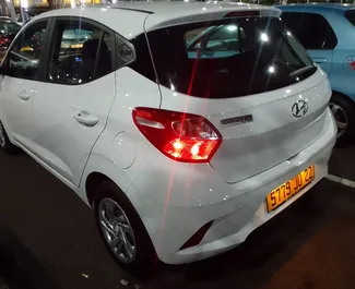 Autovermietung Hyundai i10 Nr.7370 Automatisch auf Mauritius Flughafen, ausgestattet mit einem 1,2L Motor ➤ Von Jeff auf Mauritius.