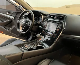 Nissan Maxima 2020 mit Antriebssystem Frontantrieb, verfügbar in Dubai.