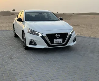 Mietwagen Nissan Altima 2021 in VAE, mit Benzin-Kraftstoff und 188 PS ➤ Ab 90 AED pro Tag.