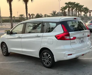 Mietwagen Suzuki Ertiga 2023 in VAE, mit Benzin-Kraftstoff und  PS ➤ Ab 105 AED pro Tag.