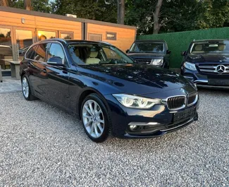 Frontansicht eines Mietwagens BMW 3-series Touring am Flughafen Burgas, Bulgarien ✓ Auto Nr.1846. ✓ Automatisch TM ✓ 0 Bewertungen.