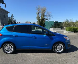 Vermietung Ford C-Max. Komfort, Minivan Fahrzeug zur Miete in Georgien ✓ Kaution Einzahlung von 300 GEL ✓ Versicherungsoptionen KFZ-HV, TKV, Insassen.