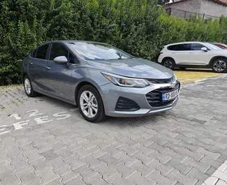 Frontansicht eines Mietwagens Chevrolet Cruze in Tiflis, Georgien ✓ Auto Nr.7735. ✓ Automatisch TM ✓ 0 Bewertungen.