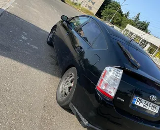 Toyota Prius 2008 zur Miete verfügbar in Kutaisi, mit Kilometerbegrenzung unbegrenzte.