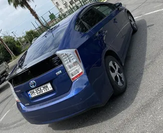 Toyota Prius 2010 zur Miete verfügbar in Kutaisi, mit Kilometerbegrenzung unbegrenzte.