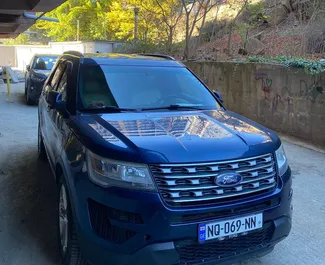 Frontansicht eines Mietwagens Ford Explorer in Tiflis, Georgien ✓ Auto Nr.8026. ✓ Automatisch TM ✓ 0 Bewertungen.