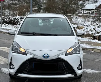 Autovermietung Toyota Yaris Nr.8135 Automatisch in Becici, ausgestattet mit einem 1,5L Motor ➤ Von Filip in Montenegro.