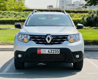 Frontansicht eines Mietwagens Renault Duster in Dubai, VAE ✓ Auto Nr.8305. ✓ Automatisch TM ✓ 1 Bewertungen.