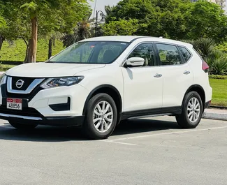 Autovermietung Nissan X-Trail Nr.8300 Automatisch in Dubai, ausgestattet mit einem 2,5L Motor ➤ Von Sarah in VAE.