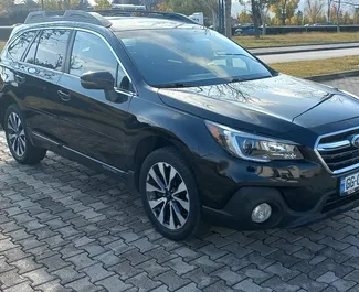 Frontansicht eines Mietwagens Subaru Outback in Tiflis, Georgien ✓ Auto Nr.8254. ✓ Automatisch TM ✓ 0 Bewertungen.