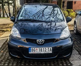 Autovermietung Toyota Aygo Nr.8367 Automatisch am Belgrader Flughafen, ausgestattet mit einem 1,0L Motor ➤ Von Suzana in Serbien.