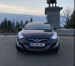 Frontansicht eines Mietwagens Hyundai Elantra in Kutaisi, Georgien ✓ Auto Nr.8037. ✓ Automatisch TM ✓ 1 Bewertungen.