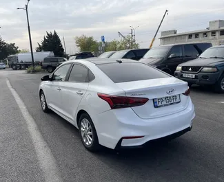 Hyundai Accent 2017 zur Miete verfügbar am Flughafen Tiflis, mit Kilometerbegrenzung unbegrenzte.