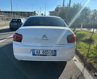 Vermietung Citroen C-Elysee. Wirtschaft, Komfort Fahrzeug zur Miete in Albanien ✓ Kaution Einzahlung von 150 EUR ✓ Versicherungsoptionen KFZ-HV, TKV, Ausland.