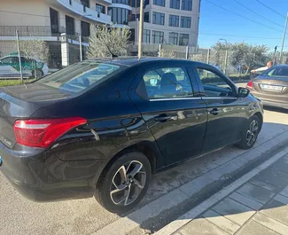 Diesel 1,6L Motor von Citroen C-Elysee 2018 zur Miete in Tirana.