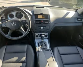 Vermietung Mercedes-Benz C220 d. Komfort, Premium Fahrzeug zur Miete in Albanien ✓ Kaution Einzahlung von 100 EUR ✓ Versicherungsoptionen KFZ-HV, TKV, VKV Plus, VKV Komplett, Diebstahlschutz.