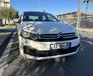 Citroen C-Elysee 2018 zur Miete verfügbar in Tirana, mit Kilometerbegrenzung unbegrenzte.