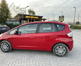 Vermietung Honda Jazz. Wirtschaft, Komfort Fahrzeug zur Miete in Albanien ✓ Kaution Einzahlung von 100 EUR ✓ Versicherungsoptionen KFZ-HV, VKV Komplett.