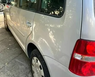 Autovermietung Volkswagen Touran Nr.8627 Automatisch in Tirana, ausgestattet mit einem 2,0L Motor ➤ Von Edmond in Albanien.