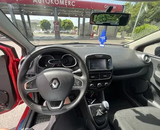 Mietwagen Renault Clio 4 2019 in Serbien, mit Benzin-Kraftstoff und 73 PS ➤ Ab 30 EUR pro Tag.