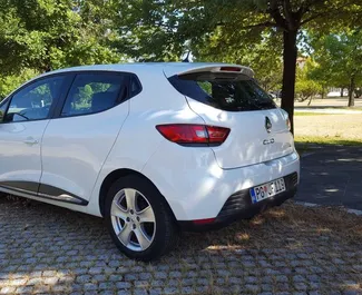 Mietwagen Renault Clio 4 2015 in Montenegro, mit Diesel-Kraftstoff und 90 PS ➤ Ab 30 EUR pro Tag.