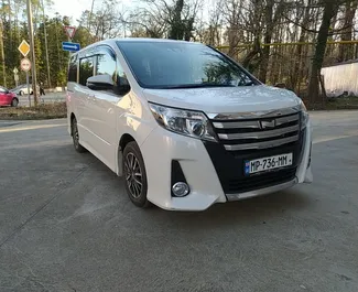 Mietwagen Toyota Noah 2020 in Georgien, mit Benzin-Kraftstoff und 180 PS ➤ Ab 184 GEL pro Tag.