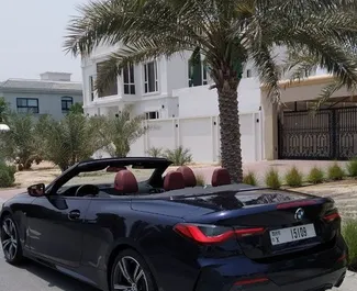 Benzin 2,2L Motor von BMW 420i Cabrio 2023 zur Miete in Dubai.