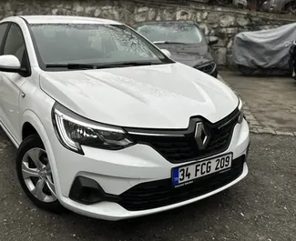 Frontansicht eines Mietwagens Renault Taliant in Istanbul, Türkei ✓ Auto Nr.8989. ✓ Automatisch TM ✓ 0 Bewertungen.