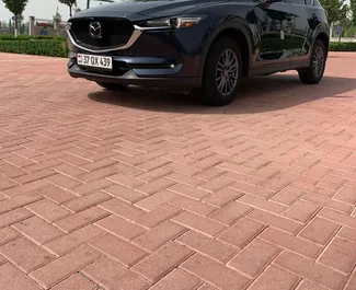 Frontansicht eines Mietwagens Mazda CX-5 in Eriwan, Armenien ✓ Auto Nr.9092. ✓ Automatisch TM ✓ 0 Bewertungen.